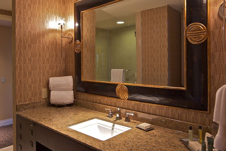 Hilton Anatole