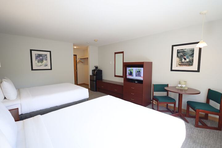 Glacier Mountain Lodge