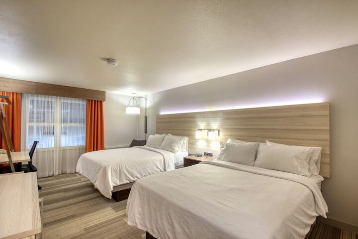 Room 54 of 99