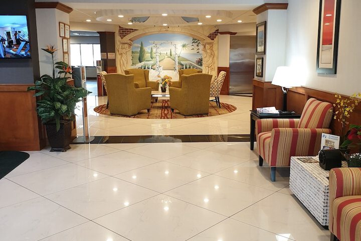 Hotel Interior 8 of 37
