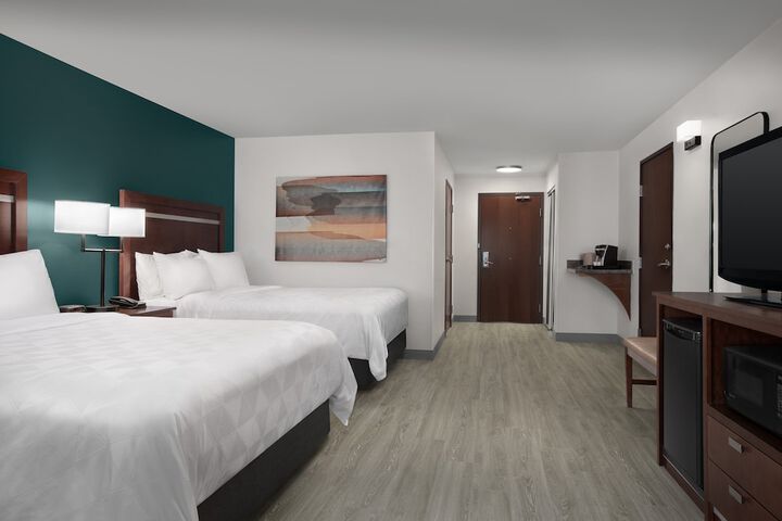 Room 32 of 54