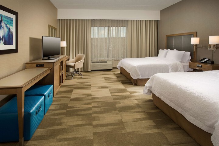 Room 9 of 27