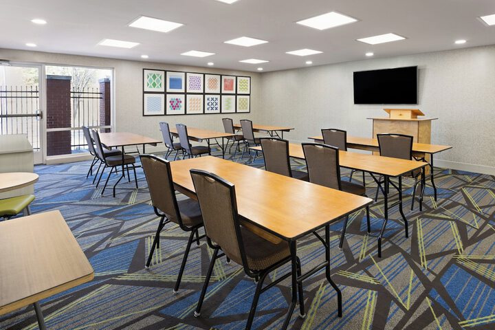 Holiday Inn Express Augusta Downtown by IHG