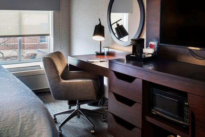Hampton Inn & Suites Chicago / Lincolnshire