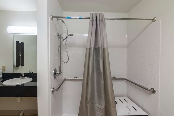 Room 18 of 32