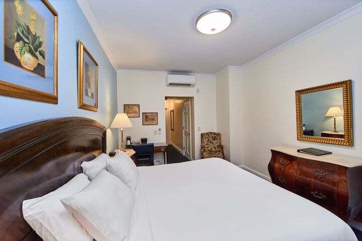 Room 12 of 50