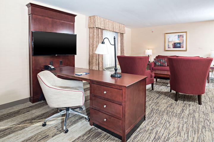 Hampton Inn & Suites Greensburg