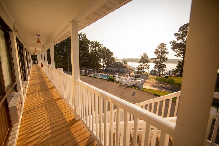 Rivers Rest Marina & Resort
