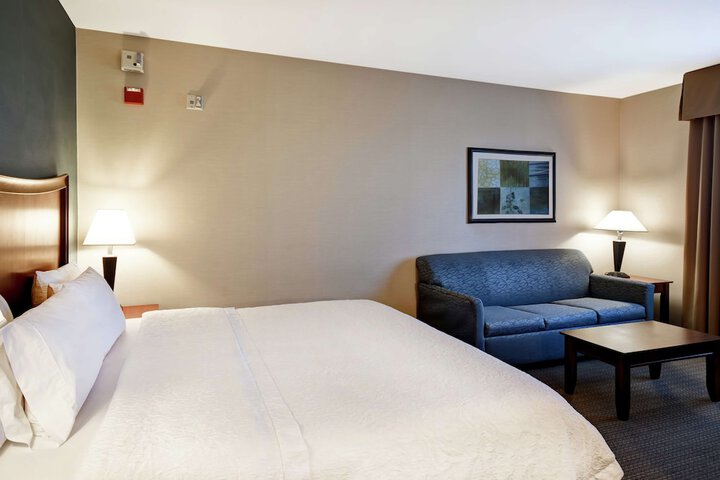 Room 12 of 89