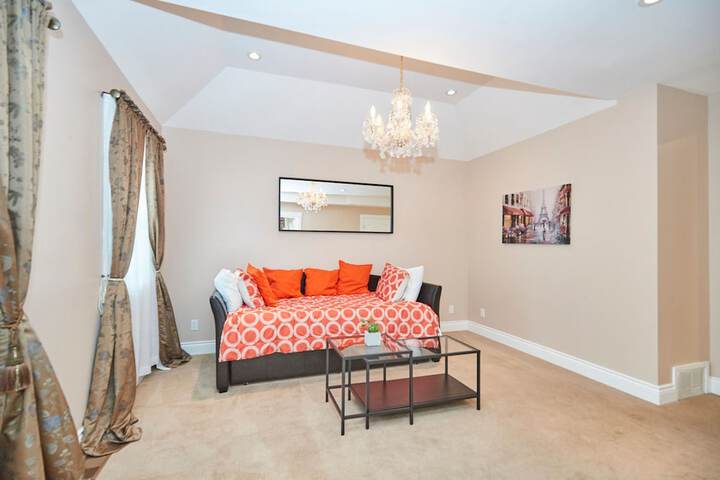 Room 17 of 21