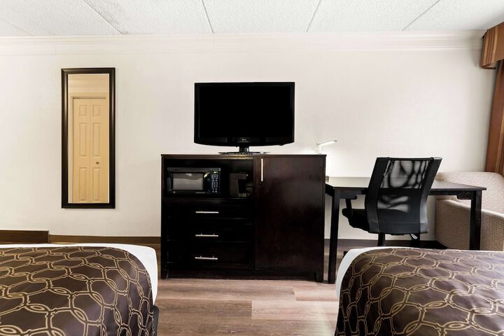 Best Western Riverside Inn