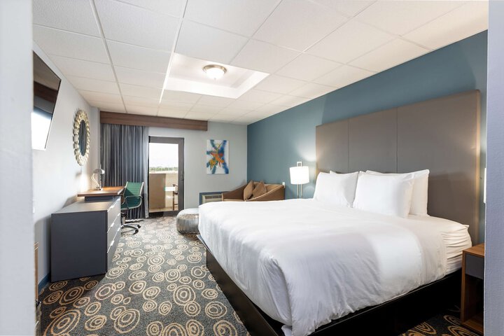 Room 30 of 49