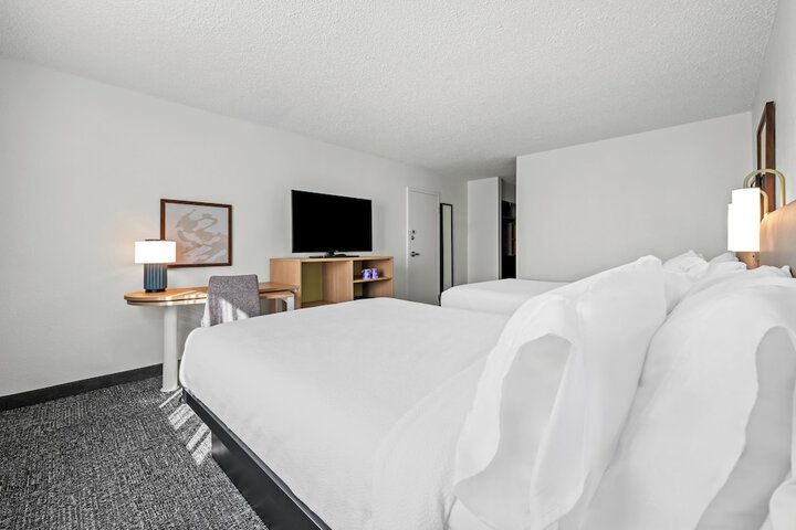 Spark by Hilton Cleveland Beachwood