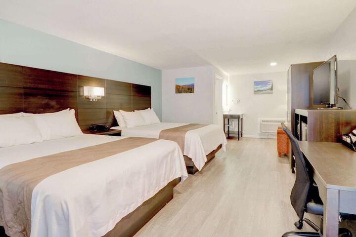 Quality Inn & Suites Lincoln I-93