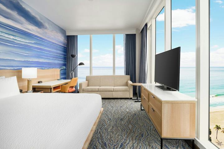 Room 32 of 46