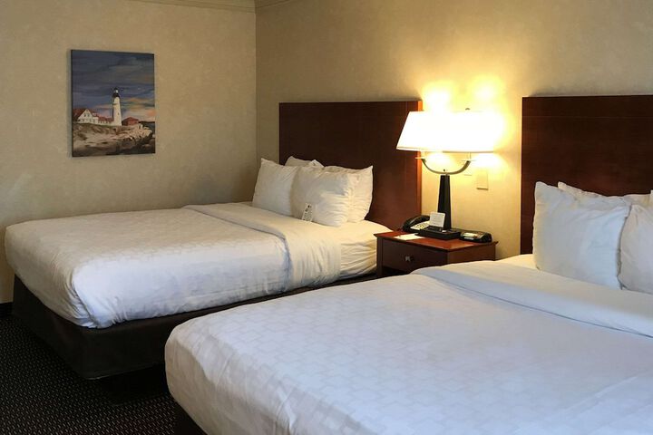 Room 43 of 65