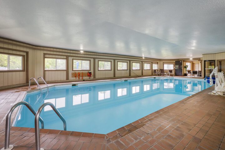 Best Western Indian Oak