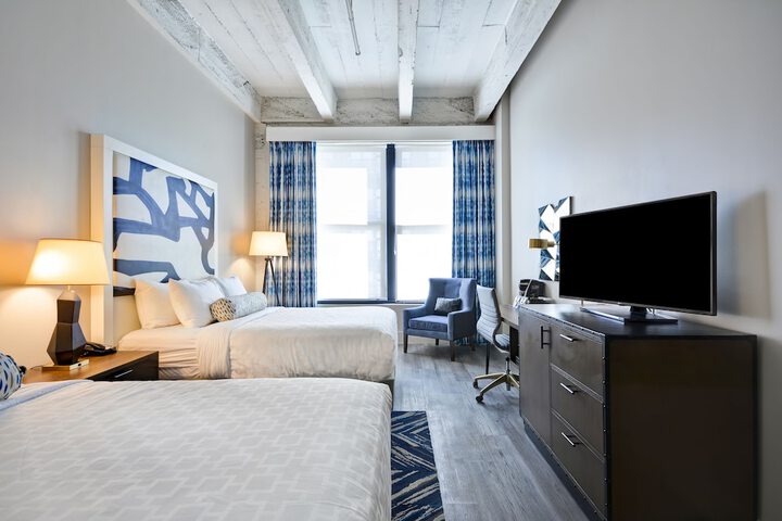 Room 29 of 69
