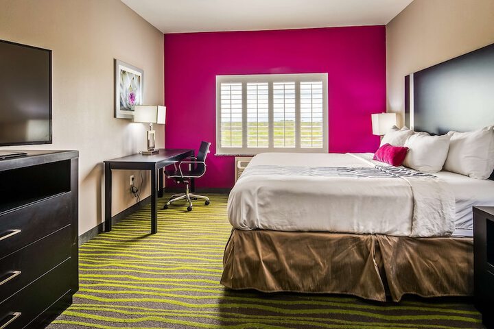 Best Western Plus Dilley Inn & Suites