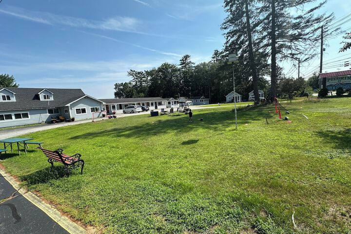 Pilgrim Inn & Cottages