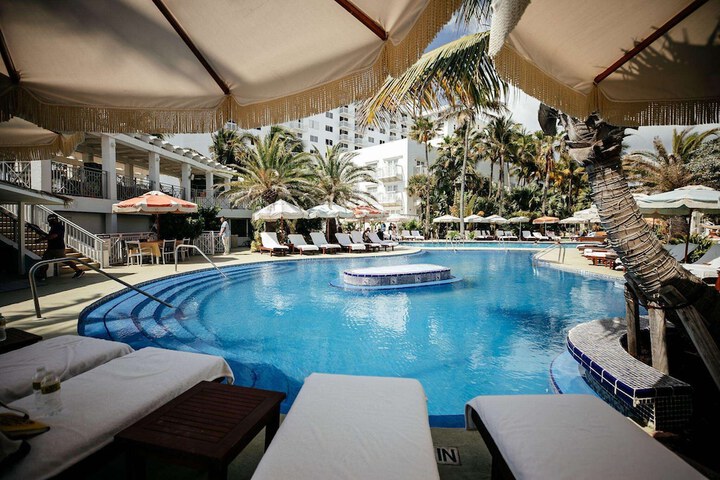 Pool 8 of 125
