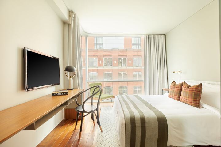 Room 45 of 70