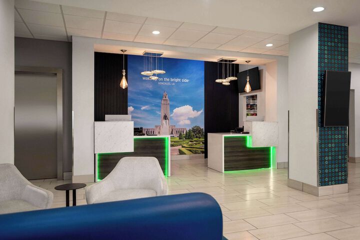 La Quinta Inn & Suites by Wyndham Gonzales LA
