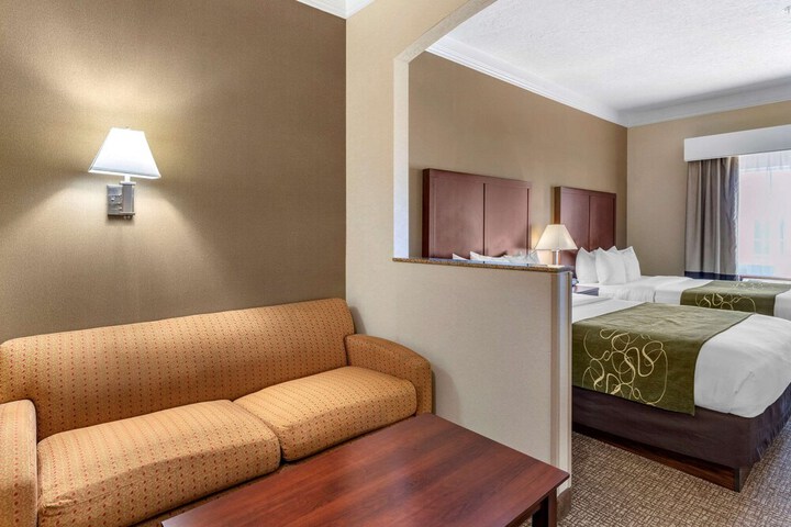 Comfort Suites Linn County