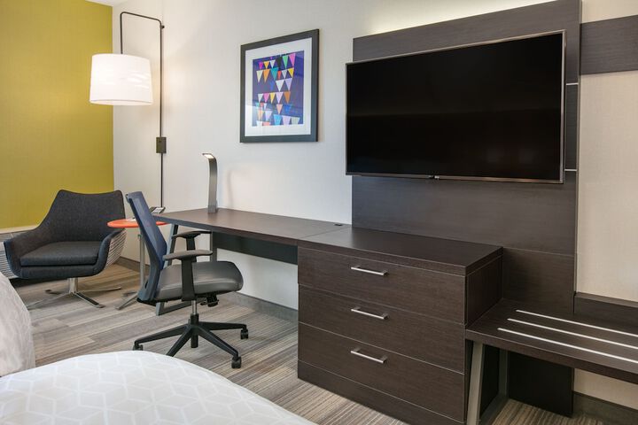 Holiday Inn Express Hotel & Suites Seaside-Convention Center by IHG