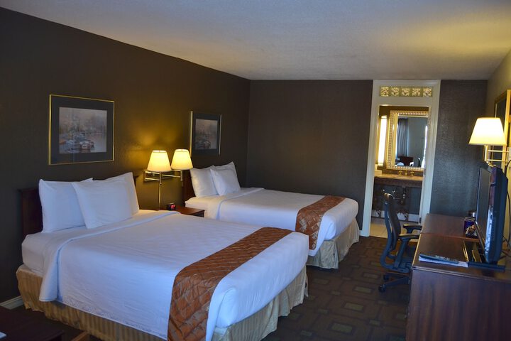 Room 83 of 130