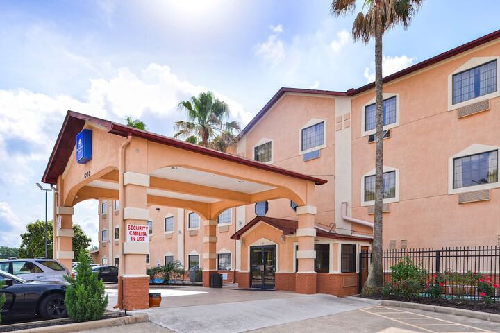 Hotel 3 of 23