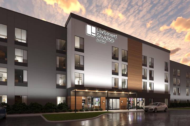 LivSmart Studios by Hilton Kokomo
