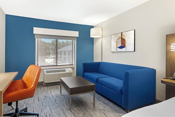 Holiday Inn Express Hyannis Cape Cod by IHG
