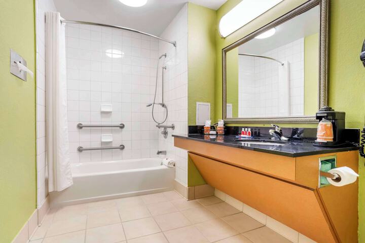 Econo Lodge Moss Point - Pascagoula