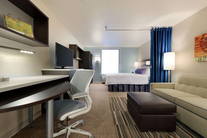 Room 28 of 39