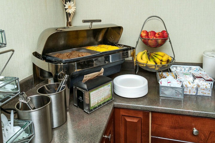Breakfast/Coffee Service 48 of 53