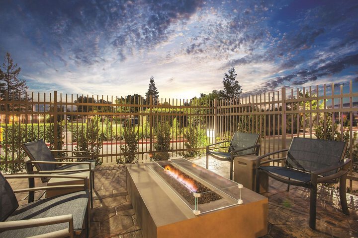La Quinta Inn & Suites by Wyndham Morgan Hill-San Jose South