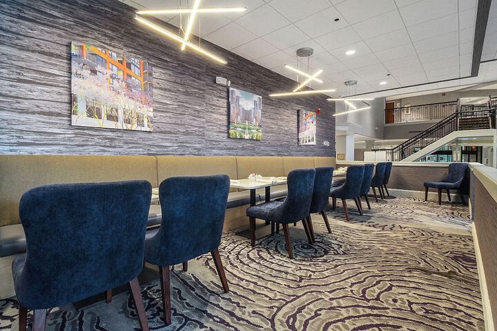 Holiday Inn Chicago Nw Crystal Lk Convention Center by IHG