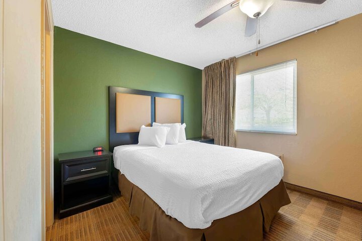 Room 16 of 26
