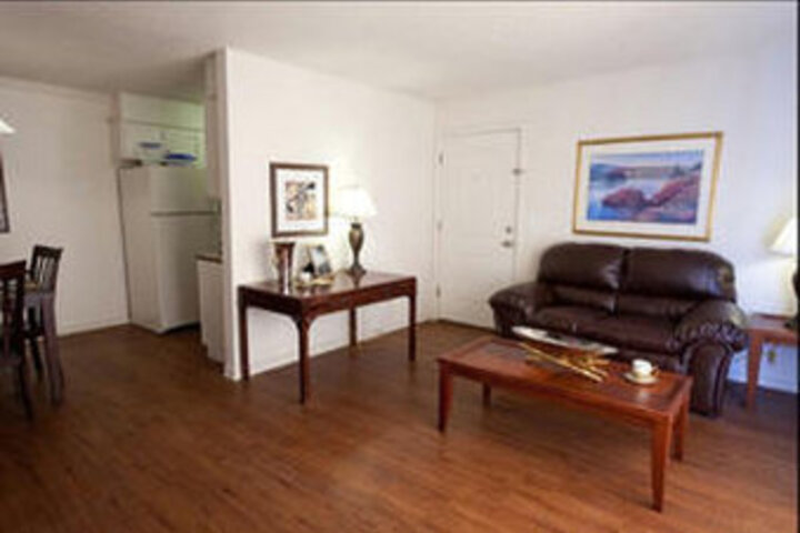 Room 15 of 33