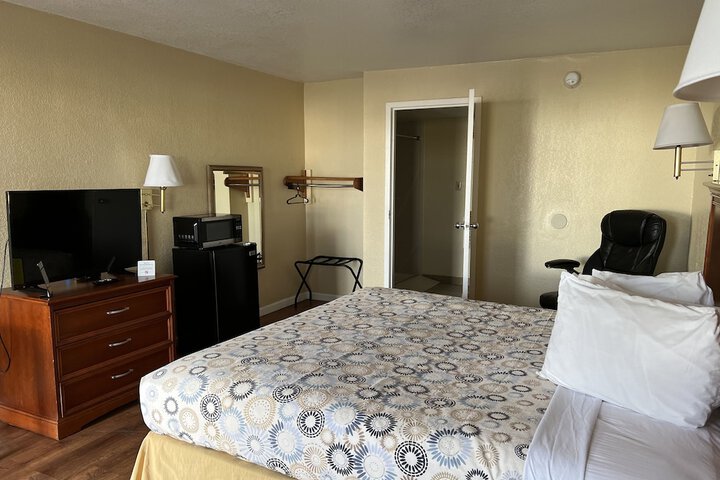 Room 85 of 91
