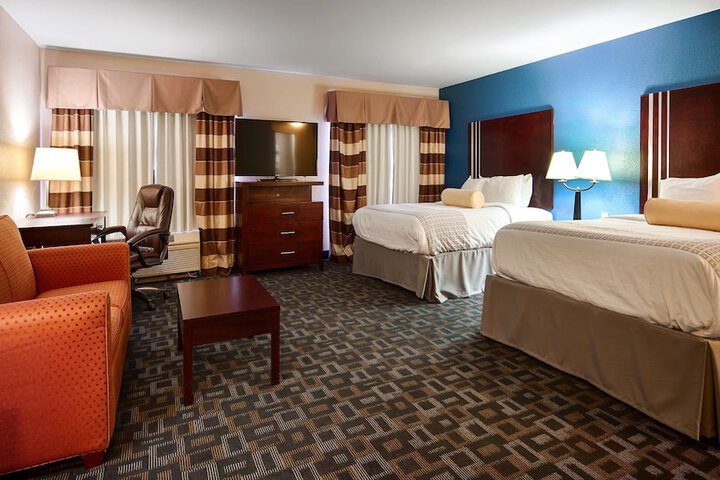 Best Western Plus Kalamazoo Suites