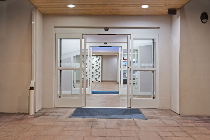 Holiday Inn Express & Suites New Cumberland by IHG