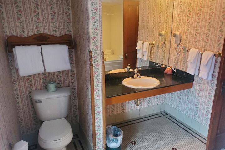 Room 23 of 56