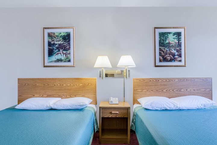 Room 19 of 35
