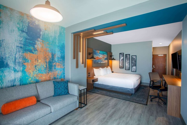 Room 14 of 31