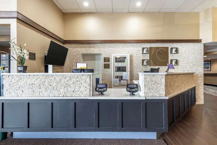 Comfort Inn & Suites Aberdeen near APG
