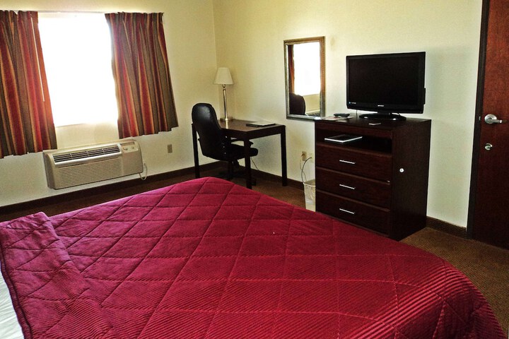 Room 24 of 25