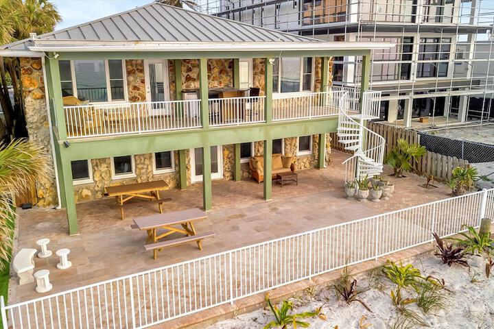 Stones Throw Beachfront Luxury Suites