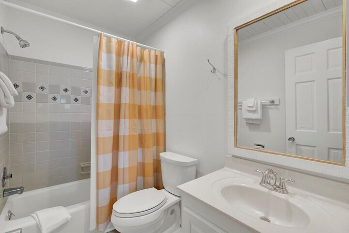 Racquet Club 35 by Wild Dunes in Resort Core